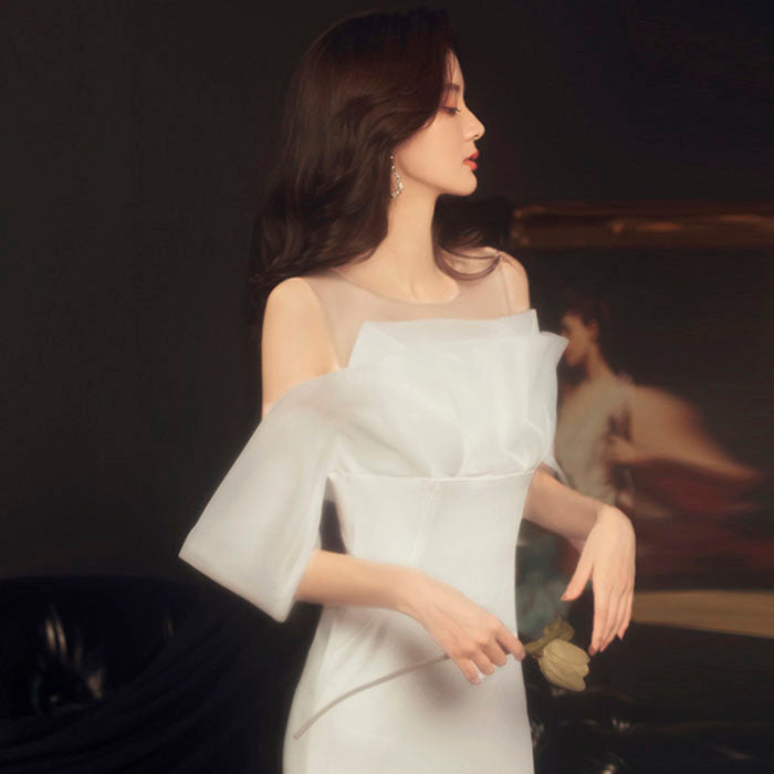 ホワイト ライトウェディングドレス 結婚式 婚約パーティー オフショル ライトガーゼ ワンショルダー ウエスト フィッシュテール 宴会 イブニングドレス
